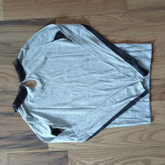 Nordstrom Hinge Sweater with Faux Leather Collar Sz S - Picture 3 of 3